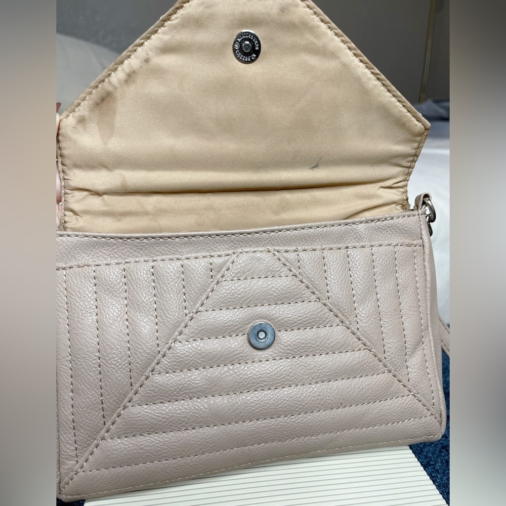 NINE WEST dusty pink quilted crossbody - Picture 5 of 9